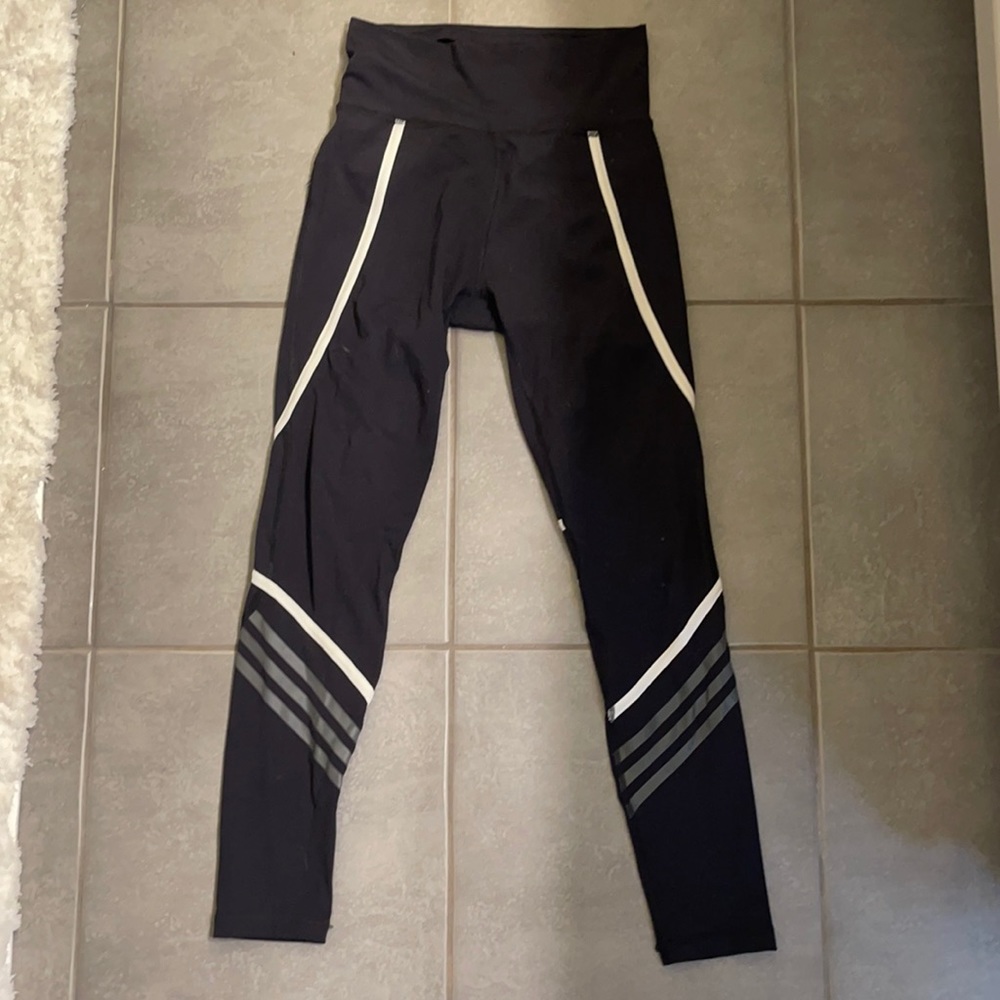 Adidas Climate size Small